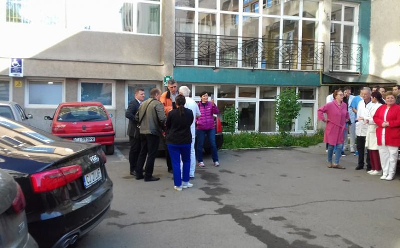 Un nou protest la Institutul Inimii din Cluj.  Medicii s-au solidarizat cu colegii lor