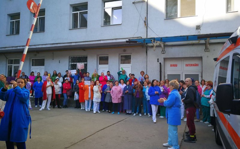 A treia zi de proteste la Institutul Inimii din Cluj: ”Sporurile înapoi”