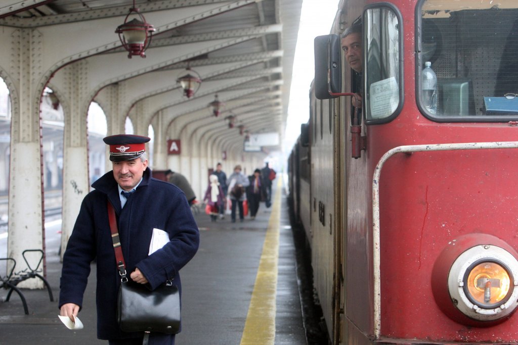 CFR Infrastructură are de recuperat 800 de milioane de lei de la CFR Marfă
