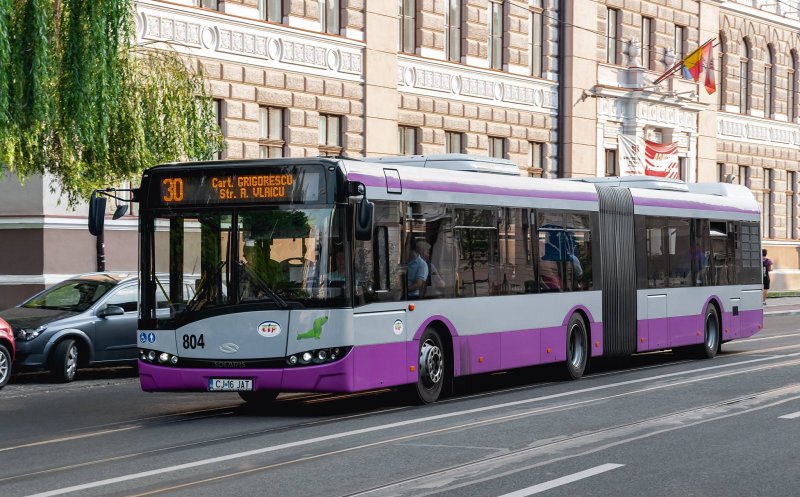 ÎN ATENŢIA PUBLICULUI CĂLĂTOR !