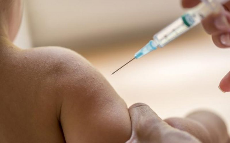 Epidemia de rujeolă face în continuare ravagii