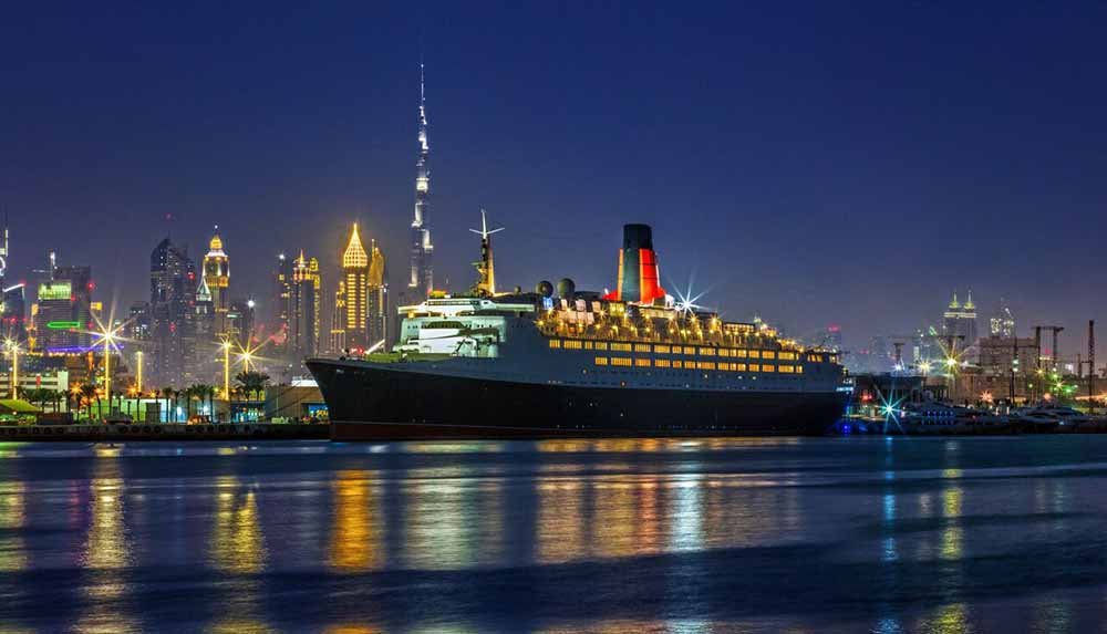 Lux la malul mării: Vasul de croazieră Queen Elizabeth 2, transformat în hotel plutitor la Dubai