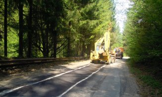 Lucrări de reabilitare pe un drum turistic din Apuseni. Se pregăteşte "terenul" pentru Transilvania Rally