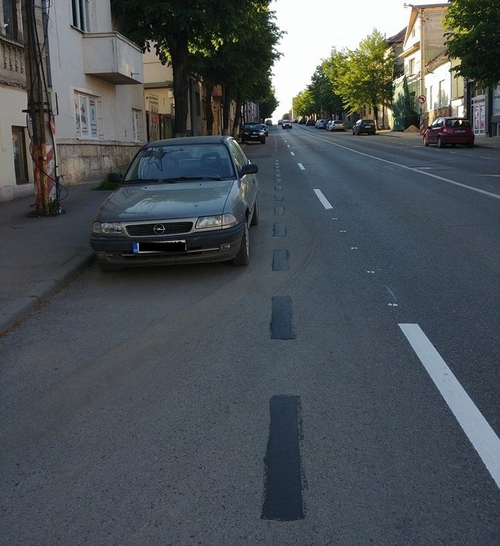 Atenţie, şoferi! O nouă bandă de circulaţie pe Constantin Brâncuşi