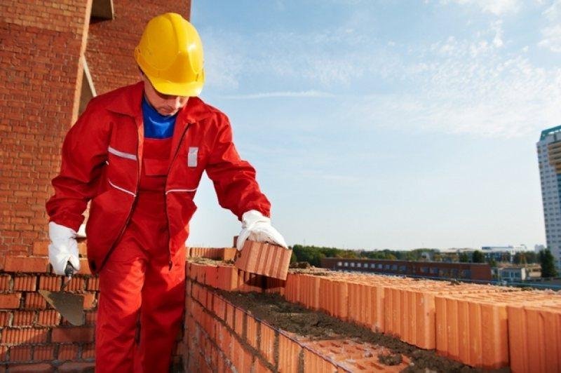 Încă o zi liberă pentru români? Proiect legislativ: Instituirea Zilei Naţionale a Constructorului