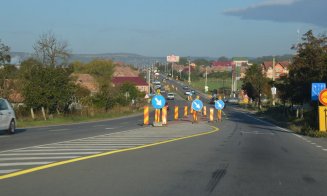 Borduri pe mijlocul DN1, lângă Cluj-Napoca! "CNAIR a recunoscut că sunt executate prost, dar şantierele zac abandonate de un an"