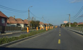 Borduri pe mijlocul DN1, lângă Cluj-Napoca! "CNAIR a recunoscut că sunt executate prost, dar şantierele zac abandonate de un an"