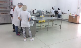 Statul concurează privații la Cluj. Universitatea de Științe Agricole își vinde iaurturile în Cora