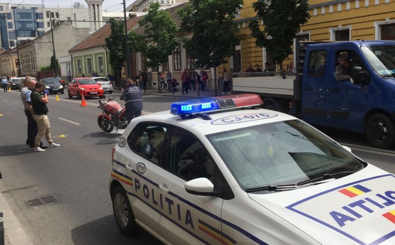 Motociclistul grav rănit pe Moţilor este poliţist. Colegii fac apel pentru donare de sânge