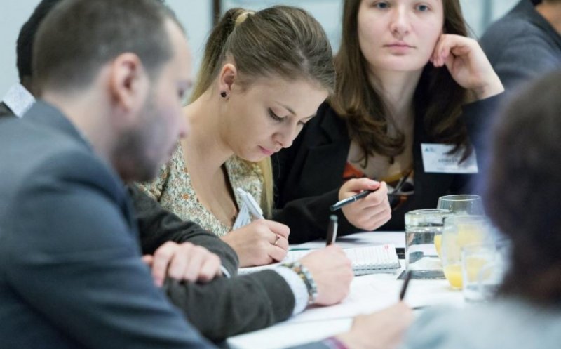 Elevii clujeni, implicați într-un proiect pilot de orientare profesională