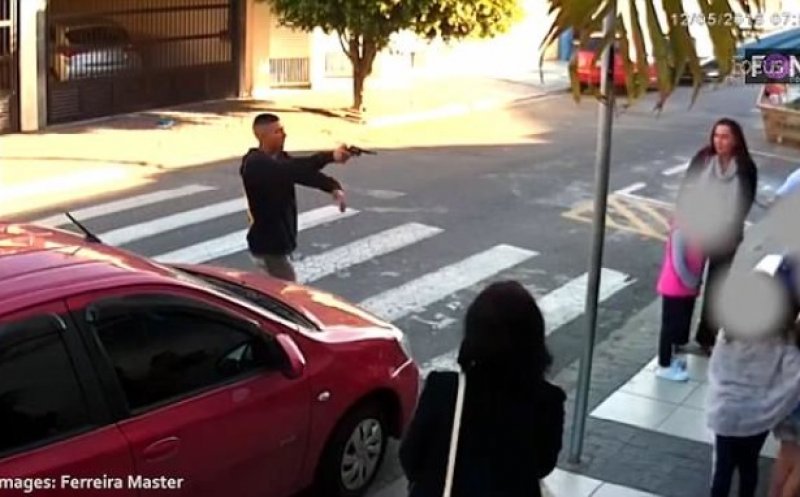 A vrut să jefuiască câteva mame în fața unei școli particulare. Ideea i-a fost fatală – ATENȚIE, IMAGINI VIOLENTE!