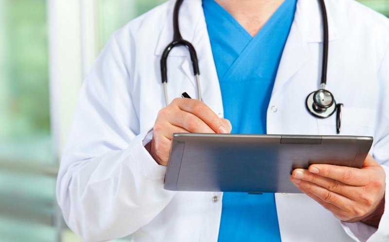 Piaţa "şpăgilor" în spitalele din Cluj. Unde "se dă", cât, dar şi care sunt unităţile medicale în care pacienţii nu au dat bani