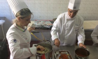 Maeștrii italieni pregătesc viitorii gastronomi din Cluj