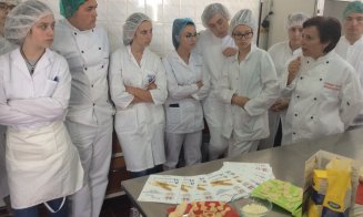 Maeștrii italieni pregătesc viitorii gastronomi din Cluj