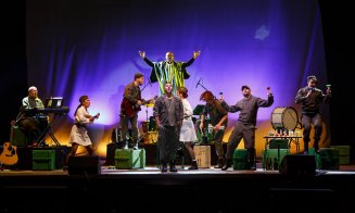 Mii de clujeni la teatru în aer lier, la finele primei seri din cadrul Zilelor Clujului 2018