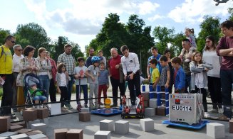 Robotică de liceu. ”Robert” merge la întâlnirea cu trimişii NASA