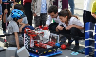 Robotică de liceu. ”Robert” merge la întâlnirea cu trimişii NASA