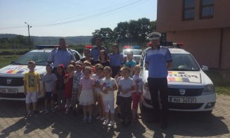 Polițiștii fac educație în trafic în trafic la Cluj. I-au pus pe șoferi și pietoni să poarte ochelari de bețiv sau drogat