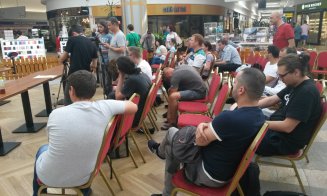 Maeștrii cubului magic s-au duelat la Cluj