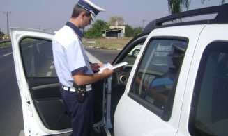 O tânără din Cluj l-a lăsat fără bani pe un pensionar din Alba Iulia