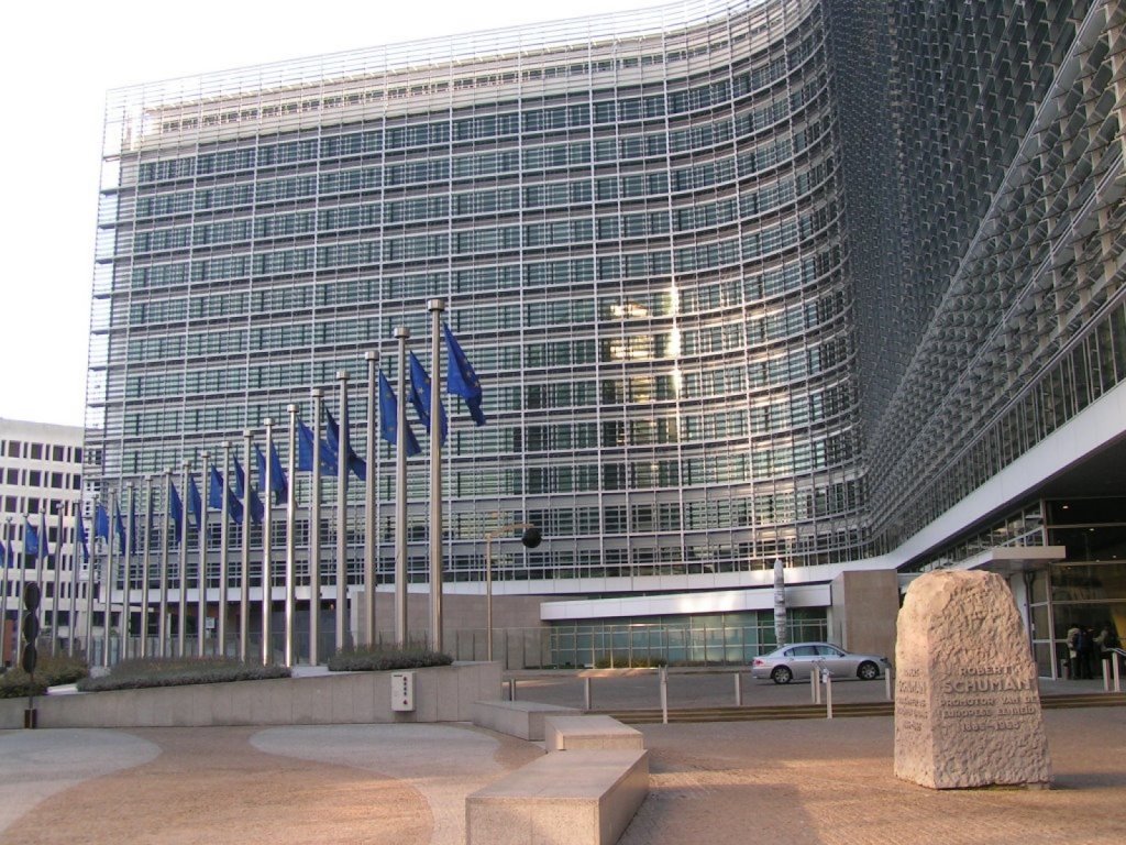 Cum a ajuns România la procedura de infringement. Traseul din Parlament şi acuzaţiile de boicot