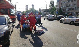 Bărbat lovit de maşină la Cluj: "A ieşit şi a vrut să traverseze în fugă, cu o pâine. Numa' l-am văzut pe capotă"