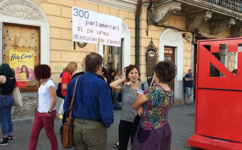 Cei mai aprigi susținători ai șefei DNA protestează din nou în centrul Clujului