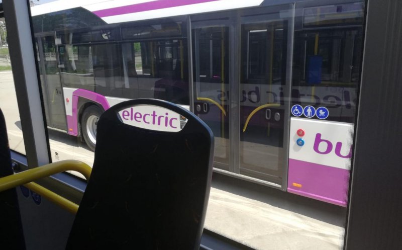 Continuă competiţia între Cluj şi Bucureşti. "Și-n timp ce la București două tramvaie model 1980 s-au ciocnit și 4 oameni au fost răniți, la Cluj..."