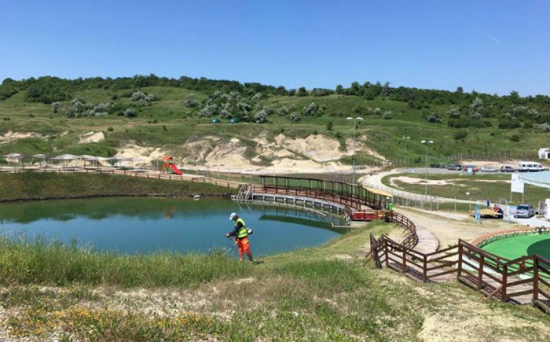 Se deschide ştrandul de lângă Salina Tuda. Pregătirile, pe ultima sută de metri