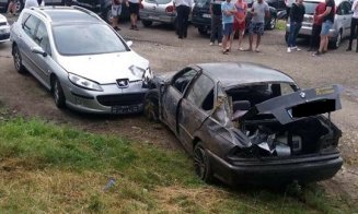 Accident cu 5 răniţi la Cluj, provocat de un tânăr beat şi care nu avea permis. A plonjat de pe podul Ira într-o parcare