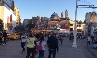 Orașul care unește continente. Sau cum plăcerea se transformă în bani