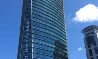 Orașul care unește continente. Sau cum plăcerea se transformă în bani