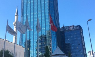 Orașul care unește continente. Sau cum plăcerea se transformă în bani