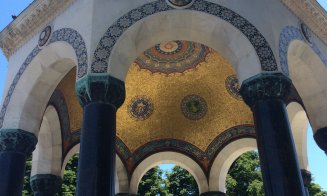 Orașul care unește continente. Sau cum plăcerea se transformă în bani