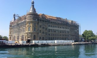 Orașul care unește continente. Sau cum plăcerea se transformă în bani