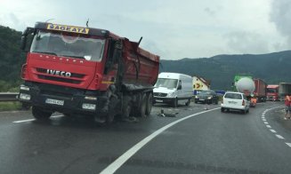 Accident la Nregreni. Se circulă alterntiv