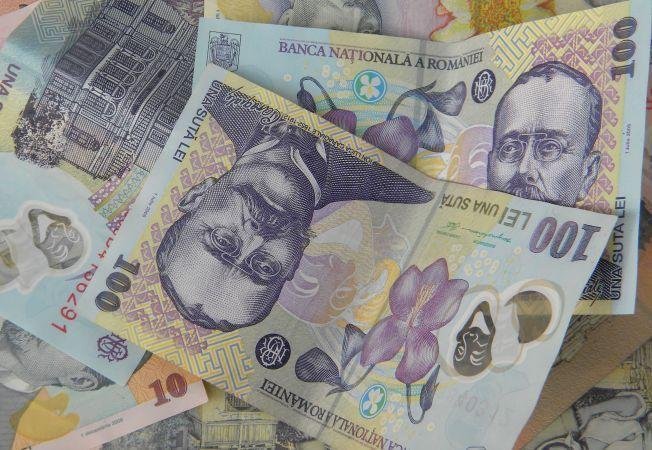 Amendament privind pensiile aleşilor locali: Indemnizaţie lunară pentru limită de vârstă