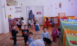Aveți copii mici? Numărul locurilor în creșe se mărește în 2018