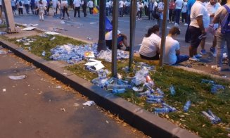Imediat după miting, Piaţa Victoriei a fost curăţată de 100 de muncitori
