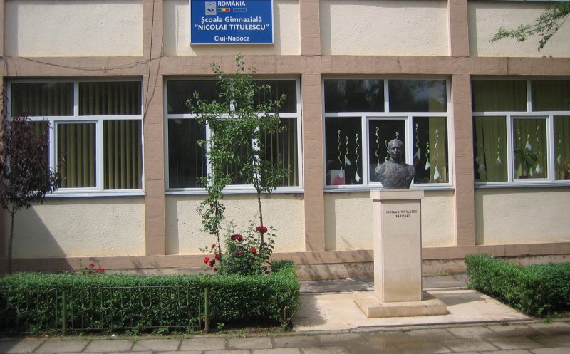 Două milioane de euro pentru micile proiecte. Boc: ”Tonul se dă de la Cluj”