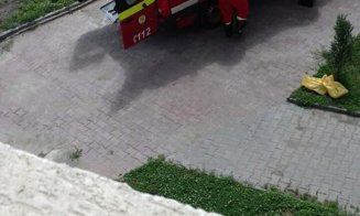 Persoană căzută de la etaj, pe strada Oaşului