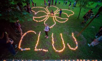 Festivalul luminii. Mii de lumânări aprinse pe aleile din Parcul Central din Cluj