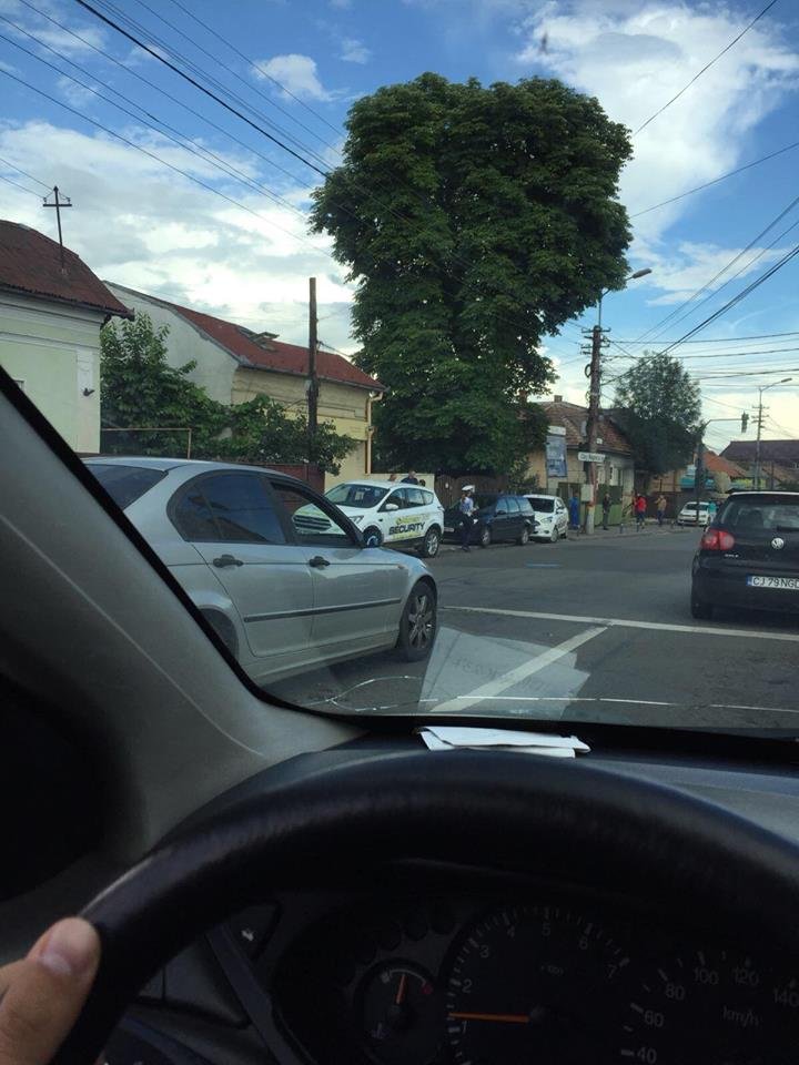 Jaf la BT. Banii erau asiguraţi, angajaţii au apăsat butonul de panică