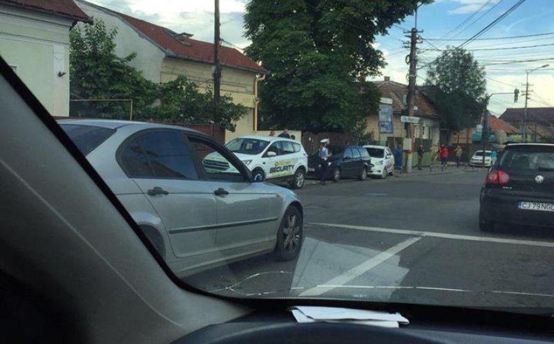 Jaf la BT. Banii erau asiguraţi, angajaţii au apăsat butonul de panică
