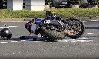 O fetiță de 10 ani a ajuns la spital, accidentată grav de un motociclist din Cehia