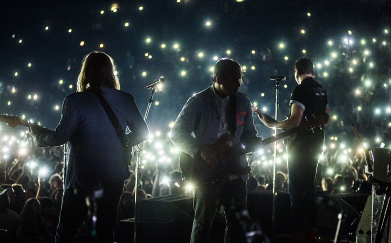 Arcade Fire a felicitat protestatarii din fața Guvernului: "Sunteţi o inspiratie pentru restul lumii"