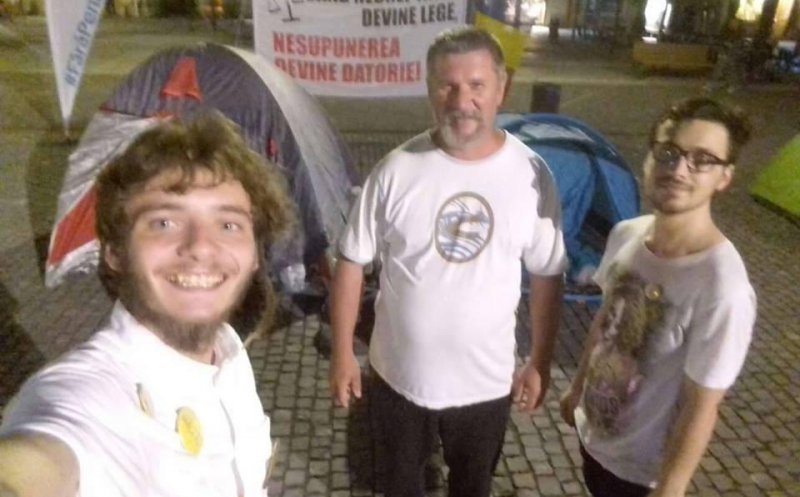 Golaniada cu cortul la Cluj! 11 corturi în Unirii, protest sâmbătă seara - "Solidaritate în stradă, OUG revine!"