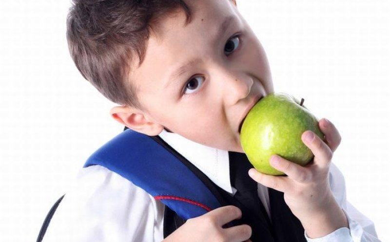 15% dintre copiii români sunt obezi. Elevii clujeni, învăţaţi cum să trăiască sănătos