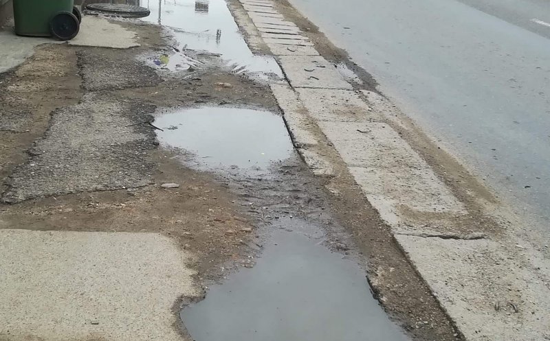 Coșmarul șoferilor se apropie de sfârșit. Trotuarul din Florești, aproape de finalizare