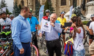 Șefii Clujului s-au dat cu bicicletele prin oraș, cu Turul Centenarului